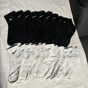 Nike Women’s Black & White Athletic Crew Socks - Multi Pack